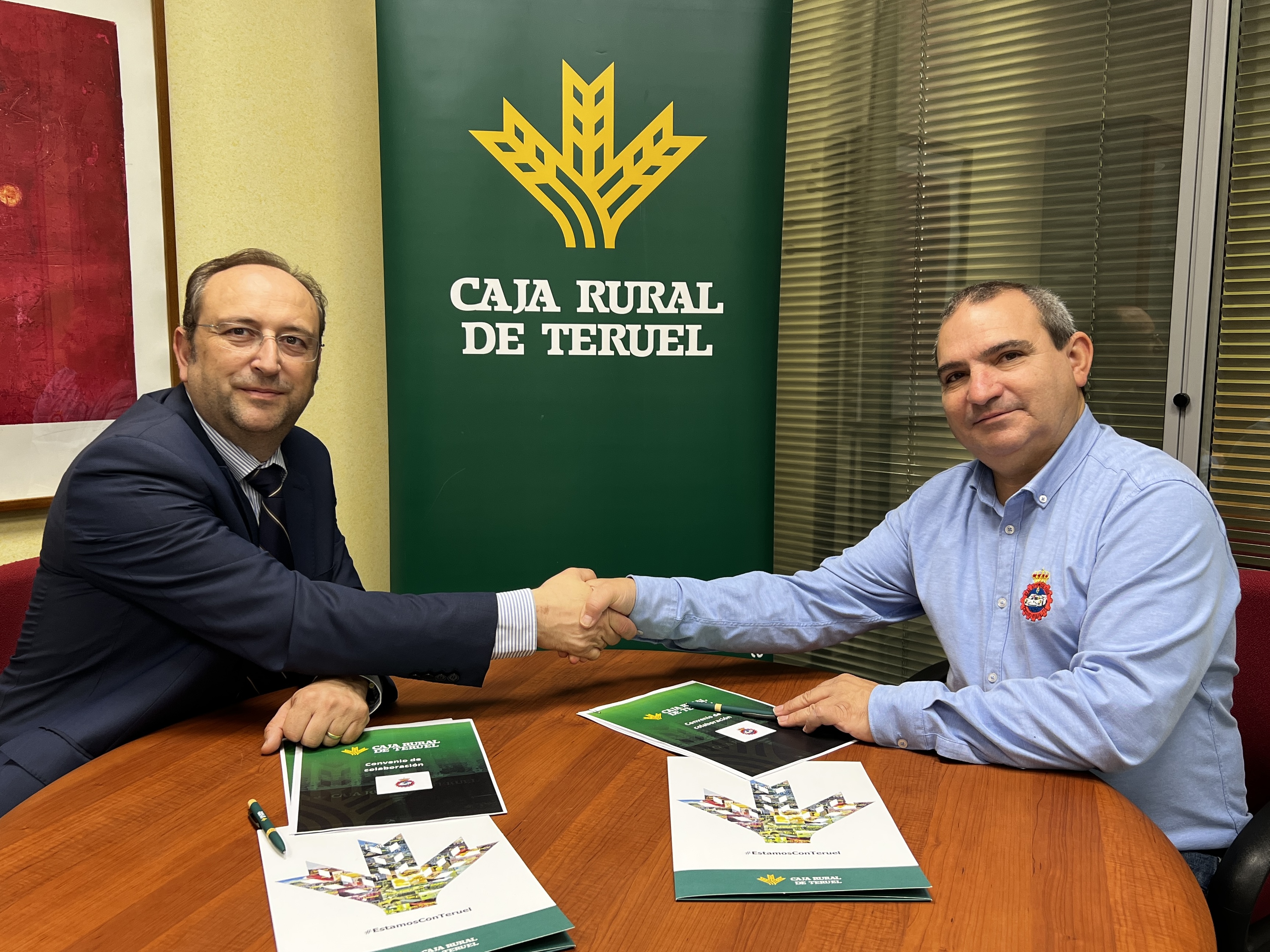 Caja Rural de Teruel y el Real Automóvil Club Circuito Guadalope renuevan su convenio de colaboración