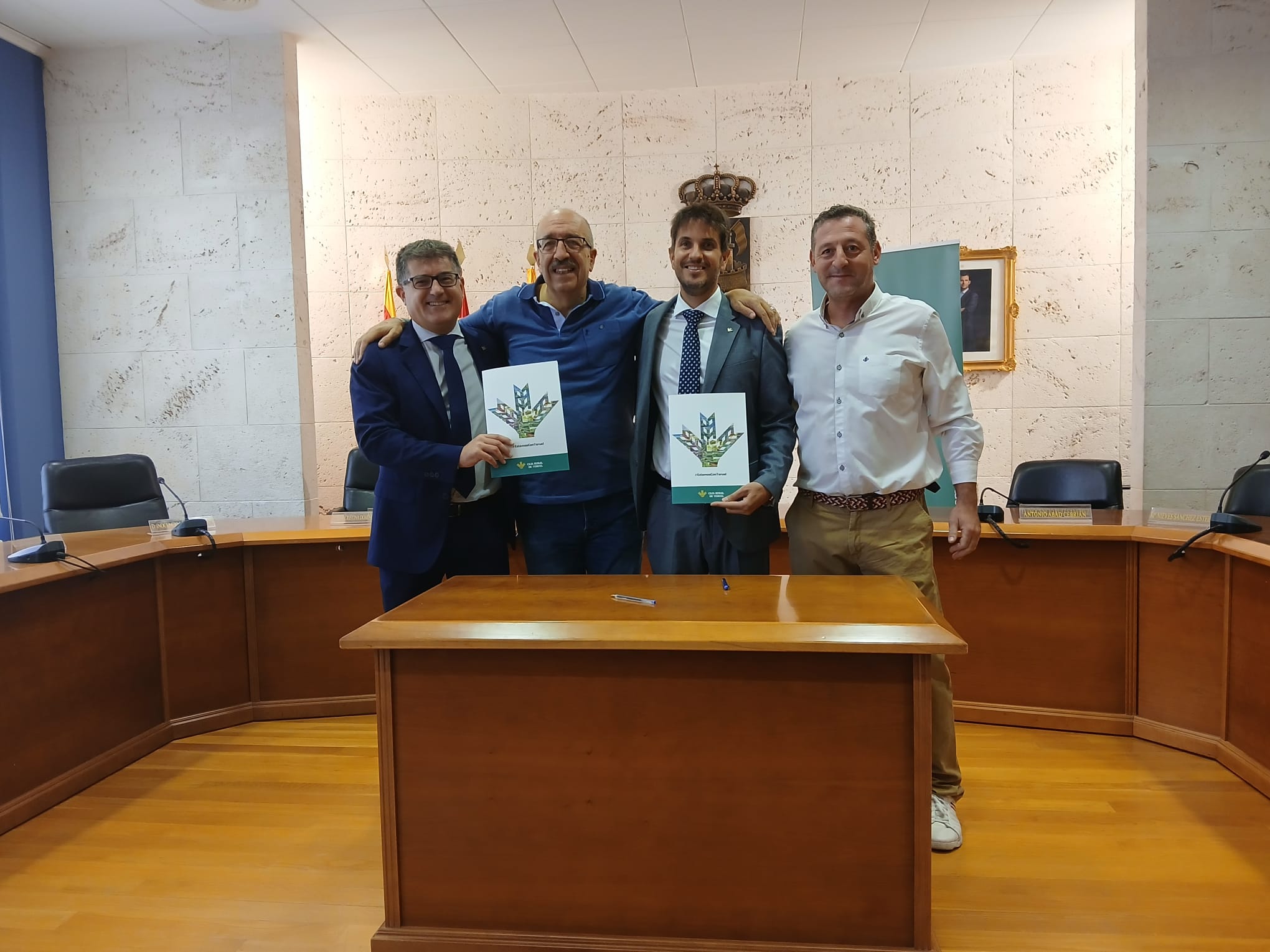Caja Rural de Teruel renueva su convenio de colaboración con Feria de Calamocha Caja Rural de Teruel renueva su convenio de colaboración con Feria de Calamocha