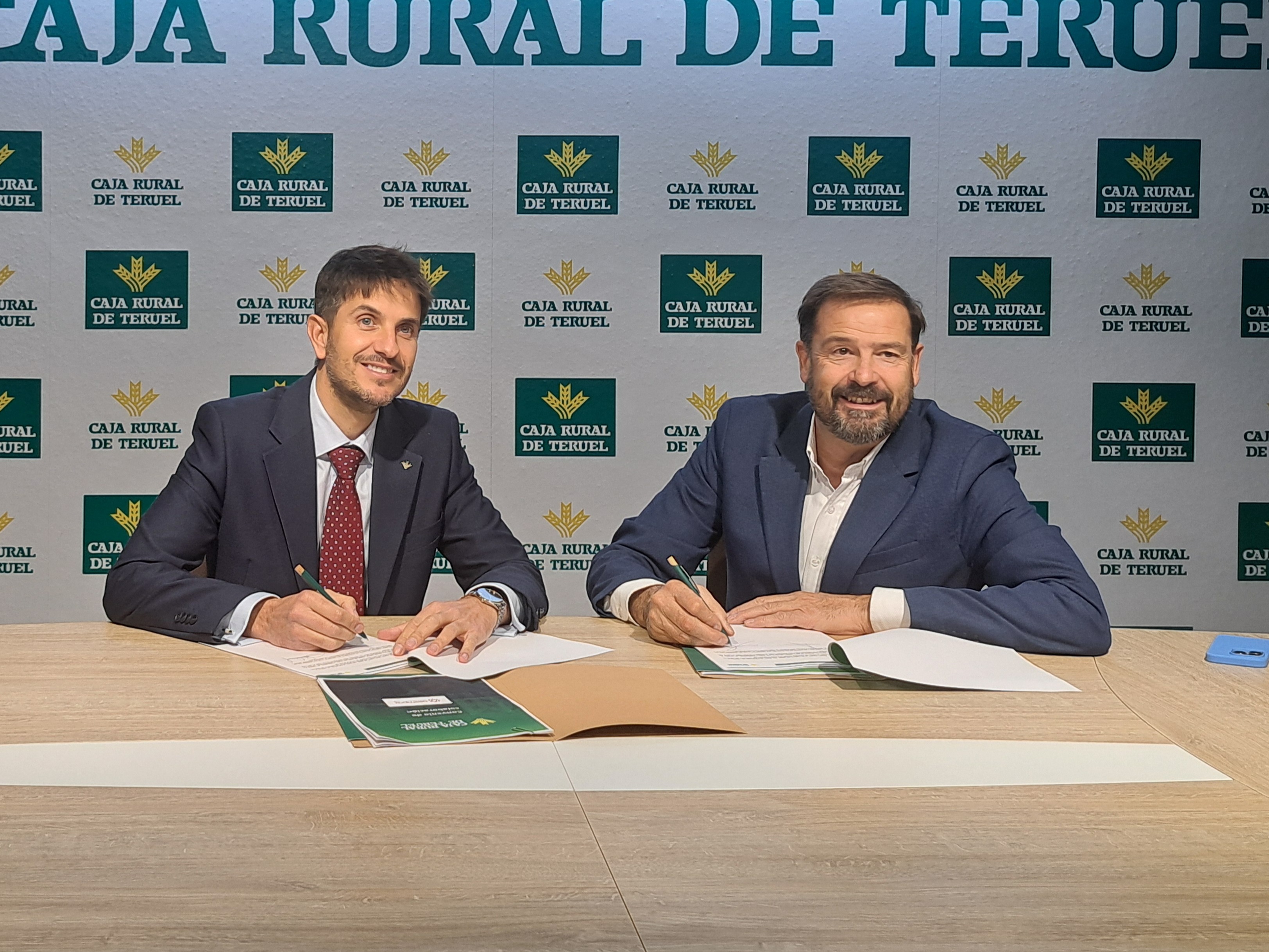 Caja Rural de Teruel y ASEMPAZ renuevan su convenio de colaboración