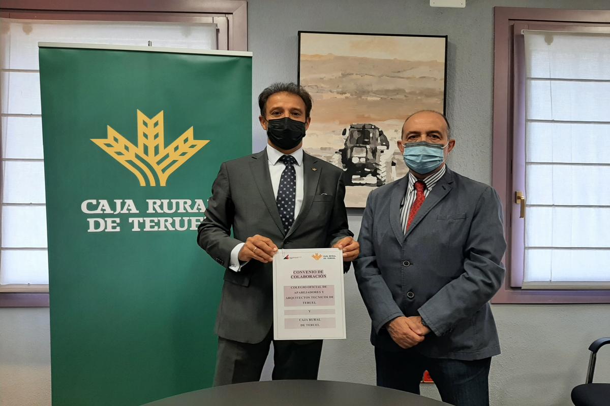 Caja Rural de Teruel colabora el Colegio Oficial de Aparejadores y Arquitectos Técnicos de Teruel