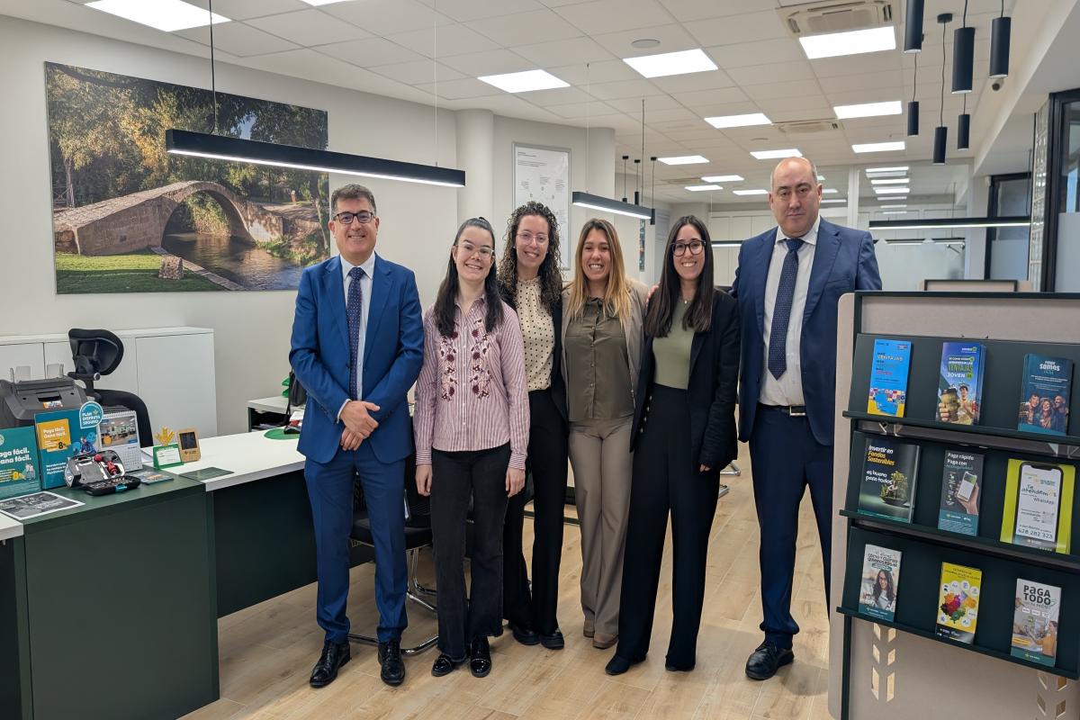 Caja Rural de Teruel renueva la imagen de su oficina de Calamocha