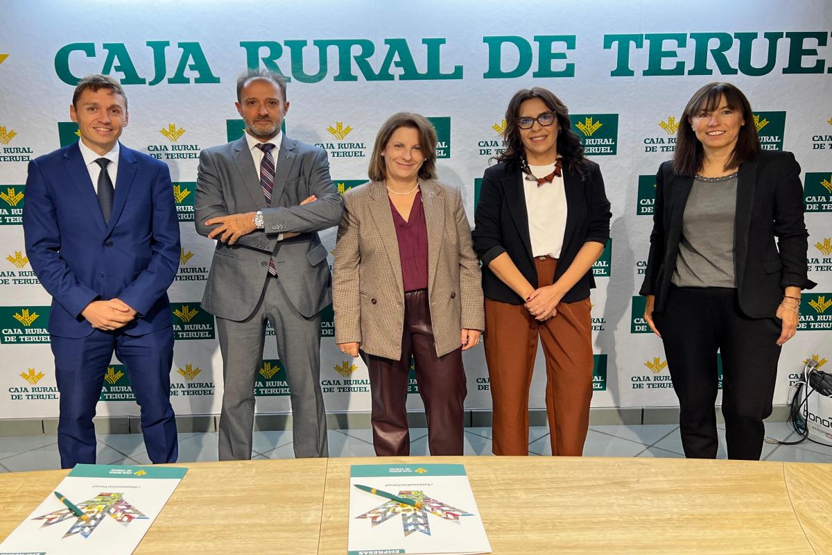 Caja Rural de Teruel becará a 20 alumnos del Centro Universitario de Lenguas Modernas del Campus de Teruel