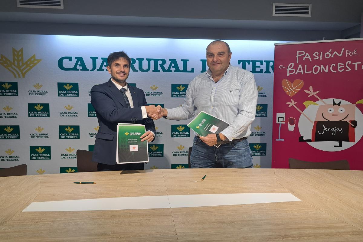 Caja Rural de Teruel renueva su colaboración con el Club de Baloncesto Anejas & IES Francés de Aranda