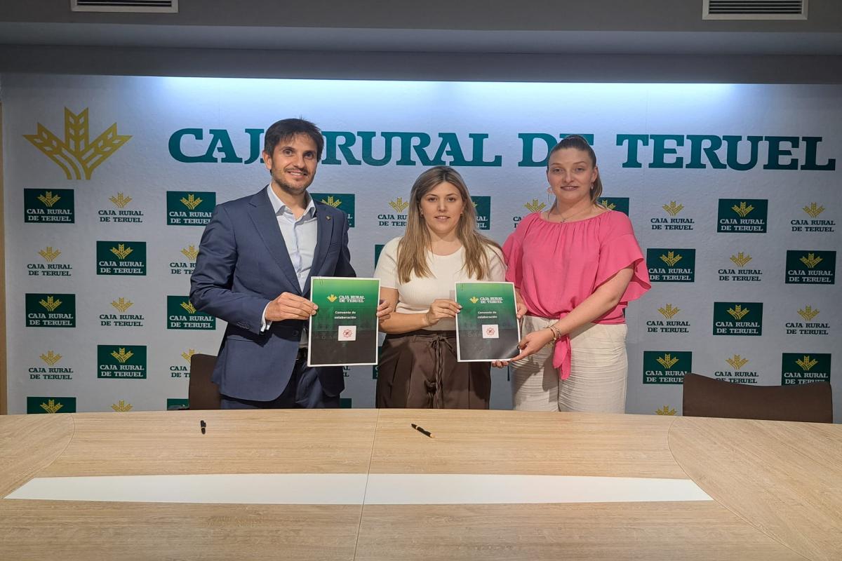 Caja Rural de Teruel renueva su convenio de colaboración con Interpeñas Teruel
